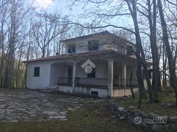 CASA INDIPENDENTE A ROCCA D'EVANDRO
