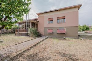 SANTA LUCIA DI PIAVE casa singola su 2 piani C502