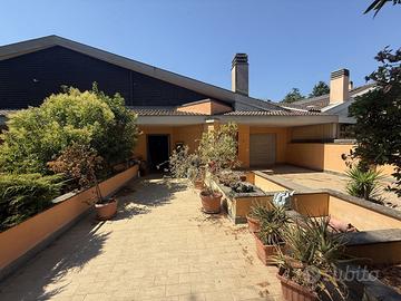 Villetta quadrifamiliare Roma [RM495VRG] (Giustini