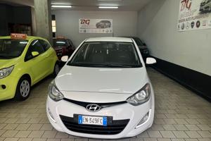 Hyundai i20 1.4 CRDi 5p. Tagliandata 12