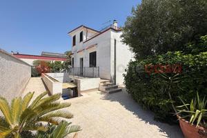 Villa o villino Avetrana [1293VRG]