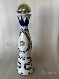 Bottiglia vuota tequila Reposado