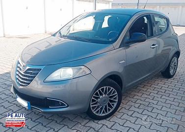 Lancia Ypsilon 1.2 69 CV 5 porte S&S Platinum