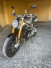 Aprilia RSV 1000 - Streetfighter - 1999