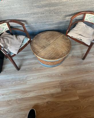 Coppia poltroncine piu tavolino mezza botte