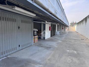 AUTORIMESSA A RIMINI