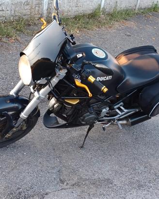 Ducati Monster 600 – Anno 2000 – 40.000 km –