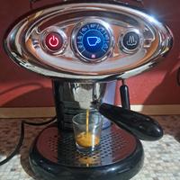 illy Macchina da Caffè  professionale a Capsule Ip