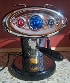 illy Macchina da Caffè  professionale a Capsule Ip