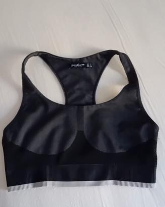 Corpettino sportivo nero Stradivarius