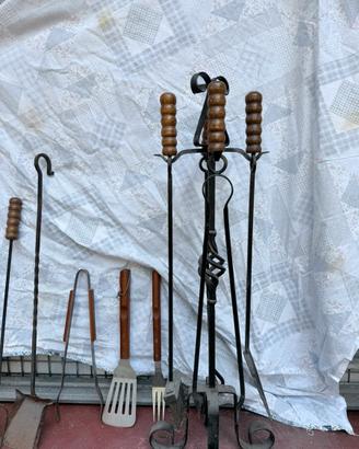 set attrezzi camino vintage in ferro battuto