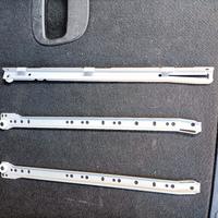 AERREGI GUIDE PER CASSETTI GUIDE A ROTELLA 