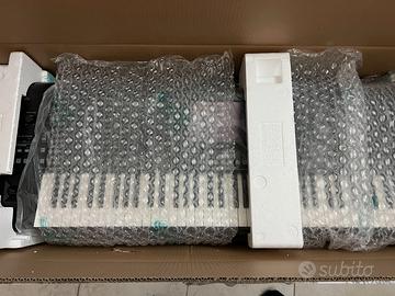 Yamaha Genos 2 nuovo con speaker set