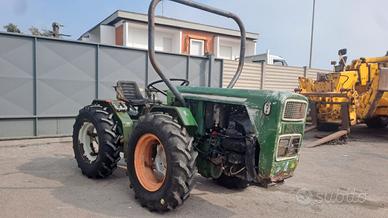 Trattore Ferrari 75