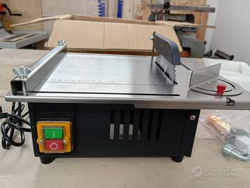 Sega da tavolo  2500 W.  NUOVO.