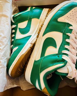 Nike Dunk Low verdi e bianche | 36