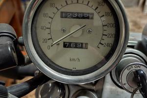 Yamaha fzx 750 12.385 km assicurazione storica