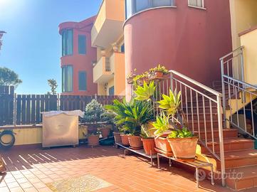 VILLA A SCHIERA A FORMIA