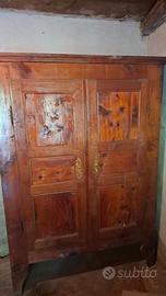 ARMADIO DUE ANTE IN LEGNO DI CILIEGIO
