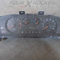 Quadro strumenti contachilometri Nissan Terrano 2