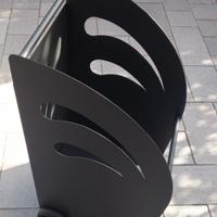 Carrello portalegna in ferro battuto