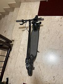 Monopattino Elettrico Nineboot