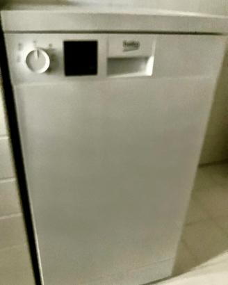 Lavastoviglie BEKO da 45 cm.