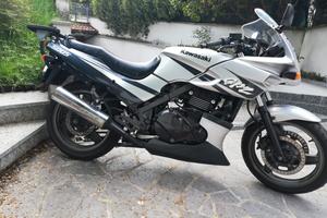Moto Kawazaki GPZ 500S