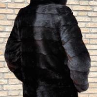 Pelliccia Visone Nero orizzontale Cappuccio