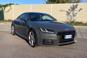 Audi TT 2.0 tfsi S-line 230cv