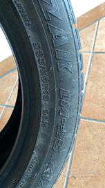 Gomme invernali Bridgestone 235/50R19 99H