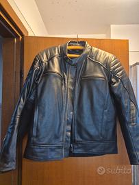 giacca da motociclista in pelle 