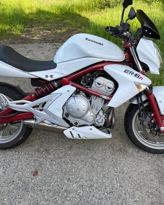 🏍️ Kawasaki ER-6n 650 – 2007 – Solo 12.160 km – O
