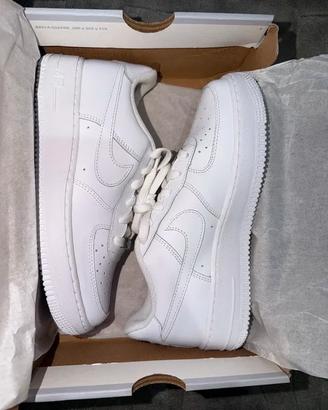 Nike Air Force 1 n.41 Nuove !!