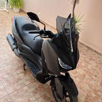 Yamaha X-max 300