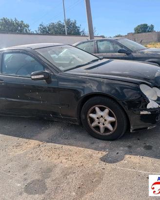 MERCEDES CLASSE C COUPÃ? CL203 C 220 CDI Ricambi
