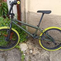 Bicicletta BMX Decathlon 