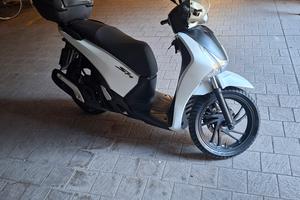 sh 150 del 2014 con 38000km