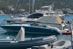 Donzi 33 ZR offshore natante
