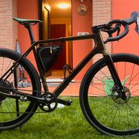 Basso Palta Gravel - Shimano Grx , ruote Carbonio
