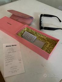 Occhiali da sole miu miu neri perfetti come nuovi