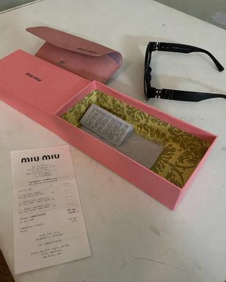 Occhiali da sole miu miu neri perfetti come nuovi