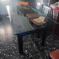 Tavolo di design Le Corbusier-Cassina