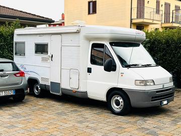 Camper Challenger semi-integrale.