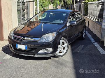 Opel Astra GTC 1.7. TDCI tre porte Cosmo