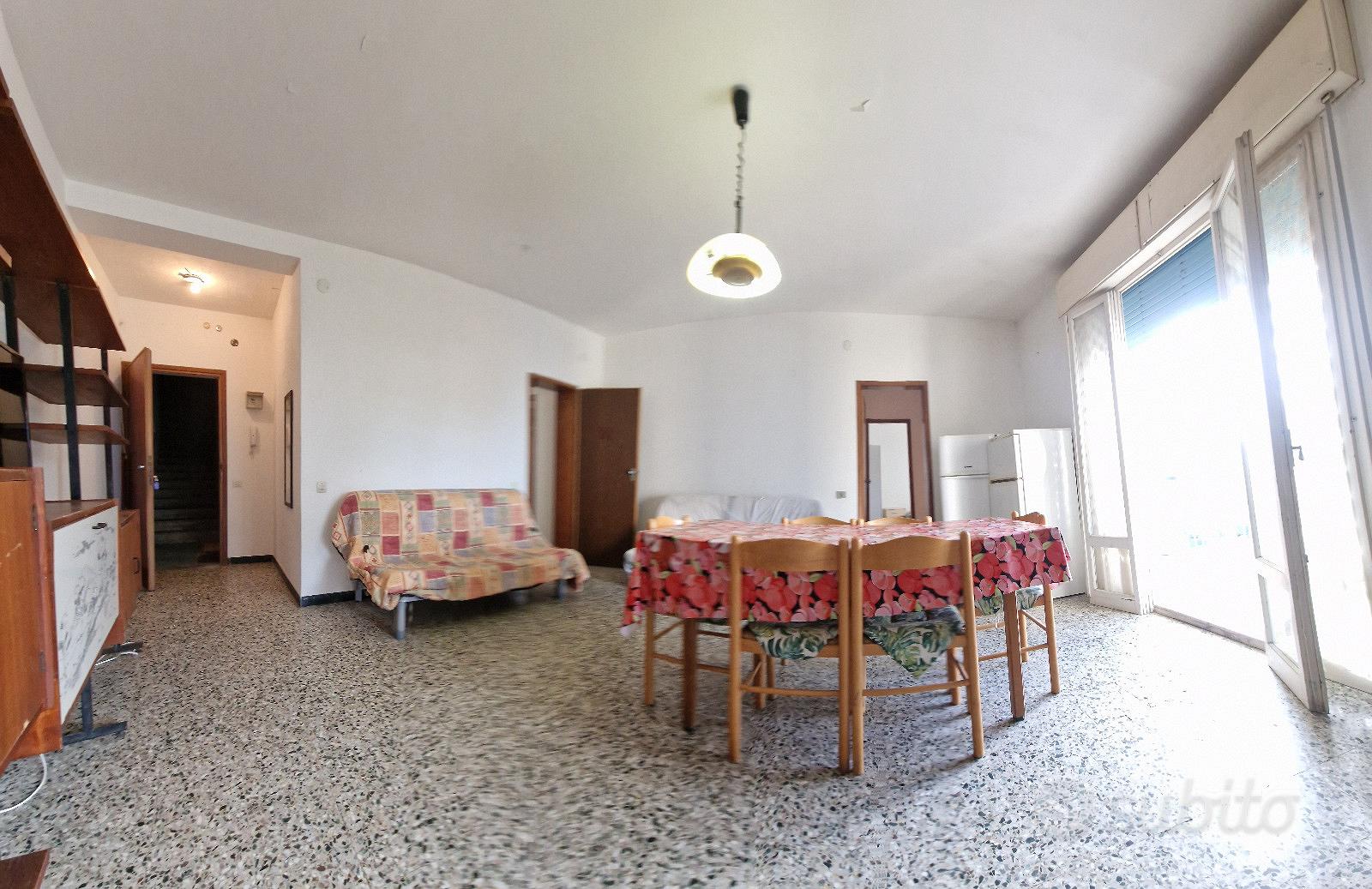 Appartamento con vista mare con 3 camere letto - View 6