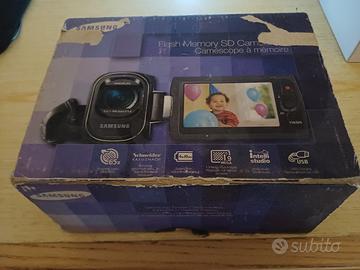 Videocamera Samsung SMX-F40 (2010)