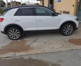 T-Roc modello Advanced 1.6 TDI