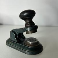 Antico timbro a secco