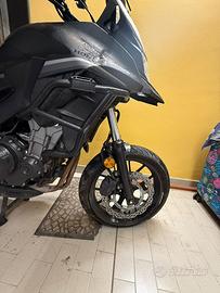 CB500 X sbattuta (non è scivolata)